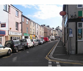 Photo Gallery Image - Views of Torpoint town centre